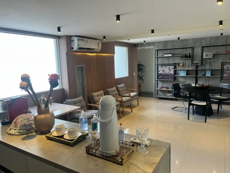 Estrutura moderna da Clínica Pensar Saúde Muriaé - Sala 5